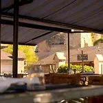 Hotel Logis Bellevue Restaurant La Pomme D'or 3*