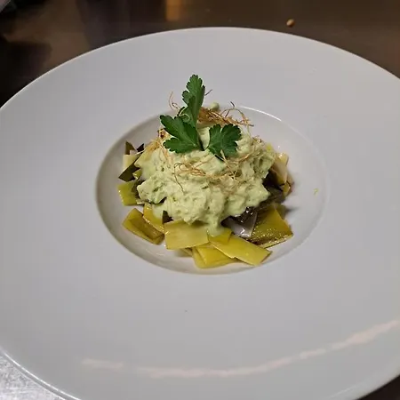 Hotel Logis Bellevue Restaurant La Pomme D'or Coucy-le-Château-Auffrique
