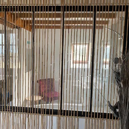 Logis Bellevue Restaurant La Pomme D'or 호텔