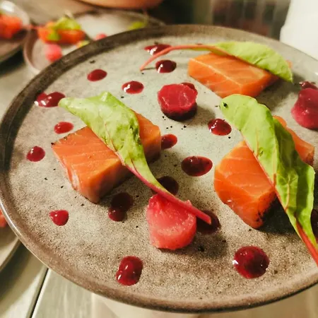 Logis Bellevue Restaurant La Pomme D'or Hotel 3*