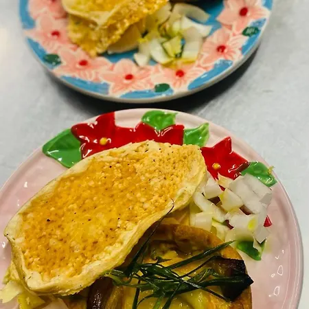 Logis Bellevue Restaurant La Pomme D'or 호텔