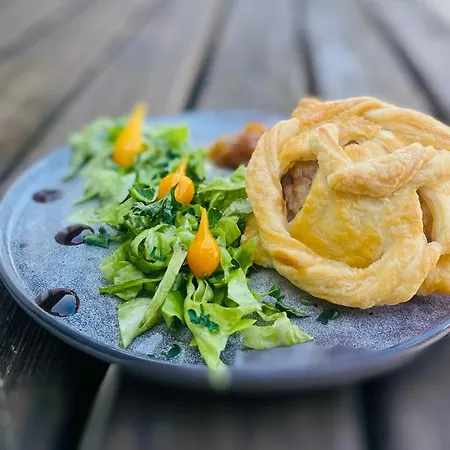 Logis Bellevue Restaurant La Pomme D'or 3* Coucy-le-Chateau-Auffrique