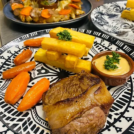 Logis Bellevue Restaurant La Pomme D'or 호텔 Coucy-le-Château-Auffrique