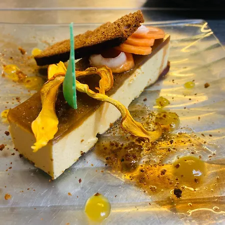 호텔 Logis Bellevue Restaurant La Pomme D'or 3*