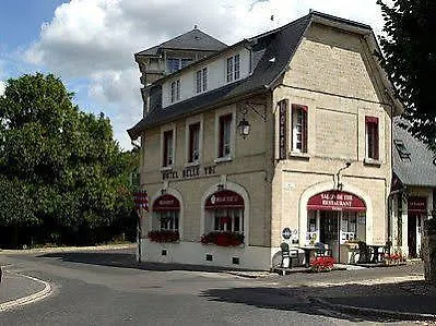 Hotel Logis Bellevue Restaurant La Pomme D'or 3*