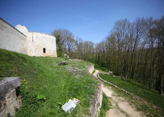 Logis Bellevue Restaurant La Pomme D'or 3* Coucy-le-Chateau-Auffrique