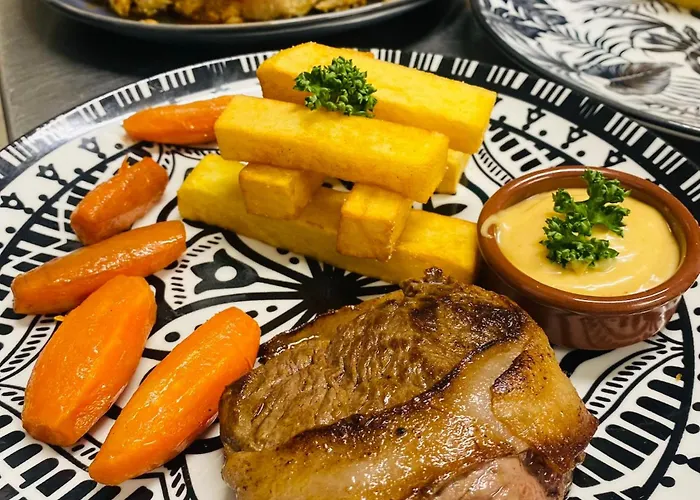 Logis Bellevue Restaurant La Pomme D'or Hotel Coucy-le-Chateau-Auffrique