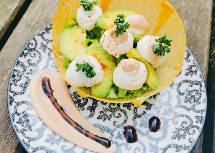 Hotel Logis Bellevue Restaurant La Pomme D'or