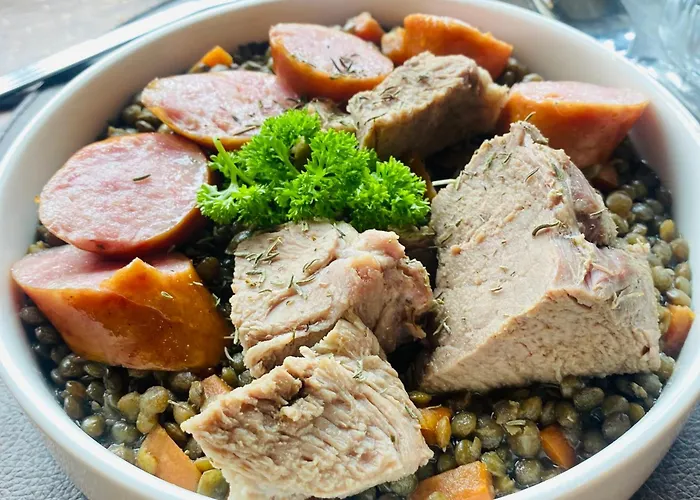 Hotel Logis Bellevue Restaurant La Pomme D'or